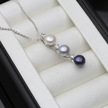 Noirelia  Pearl Pendant Necklace
