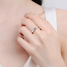 Évalure 0.5ct Moissanite Promise Ring