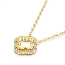 Eterna Clover – Moissanite Luck & Luxury Pendant