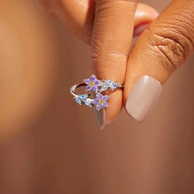 Viorelle Blooming Crystal Ring