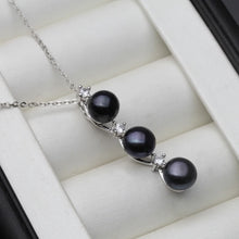 Noirelia  Pearl Pendant Necklace